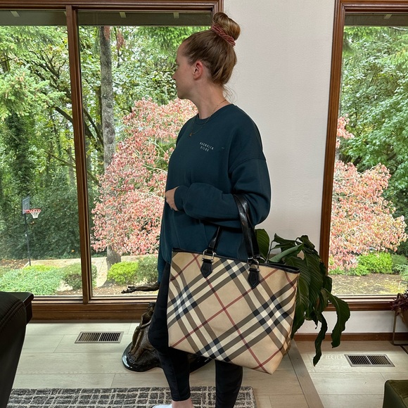 Burberry Nova Check Coated Canvas Nickie Tote - Picture 13 of 13